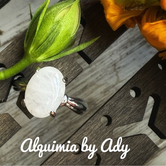 Alquimia by Ady Silver Ring with White Stone jade - Picture 1 of 2